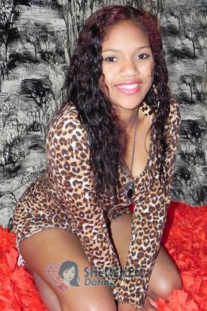156926 - Lisbeth Age: 32 - Dominican Republic