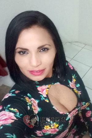 180645 - Andrea Age: 41 - Costa Rica