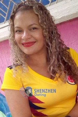 181044 - Tatiana Age: 35 - Colombia