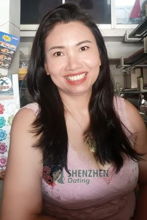 196082 - Punyanuch  (Kung) Age: 54 - Thailand