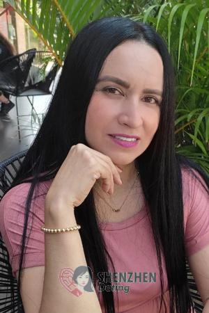204198 - Jessenia Age: 48 - Colombia