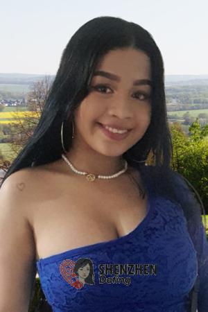 209131 - Nayelis Age: 23 - Colombia