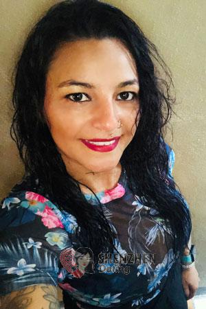212893 - Jessica Age: 42 - Costa Rica