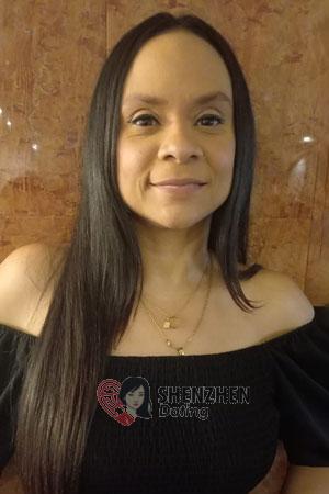 213758 - Paola Alexandra Age: 45 - Colombia