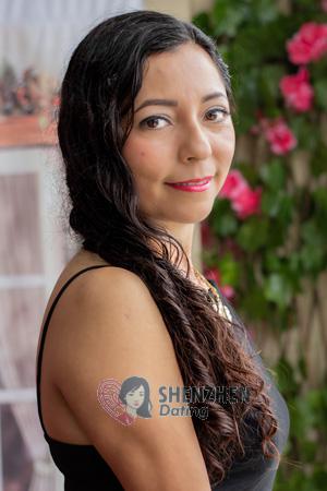 215560 - Karen Age: 47 - Peru