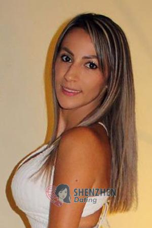 215729 - Tatiana Age: 38 - Costa Rica