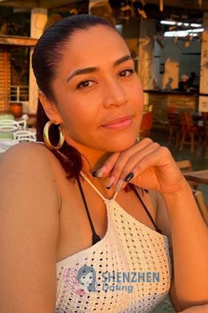 220125 - Yesenia Age: 36 - Colombia