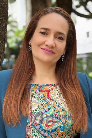 223210 - Yenny Age: 47 - Colombia