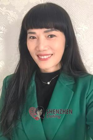 226203 - Xiaolan Age: 56 - China