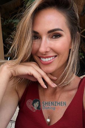 227686 - Yuliia Age: 37 - Mexico