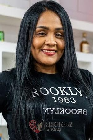 228100 - Gina Age: 37 - Colombia